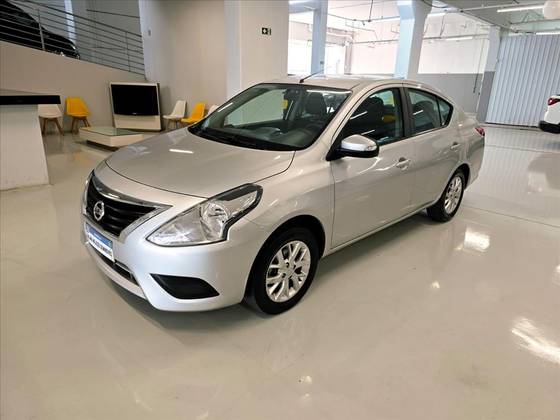 NISSAN VERSA 1.6 16V FLEXSTART SV 4P MANUAL NISSAN VERSA 1.6 16V FLEXSTART SV 4P MANUAL